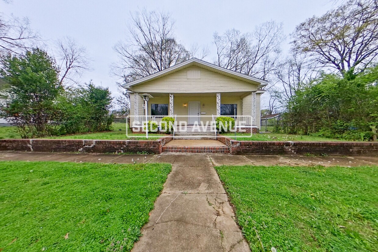 Primary Photo - 4425 11th Ave N