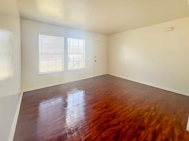 Foto del edificio - 520 Lancaster Creek Rd