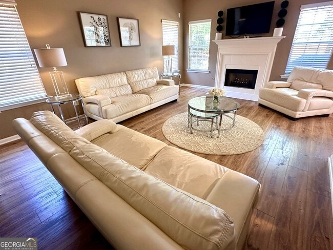 Building Photo - 360 Sunderland Cir