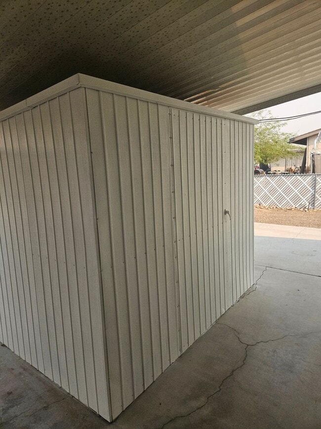 Building Photo - Newly Remodeled Manufactured Home in Bullh...