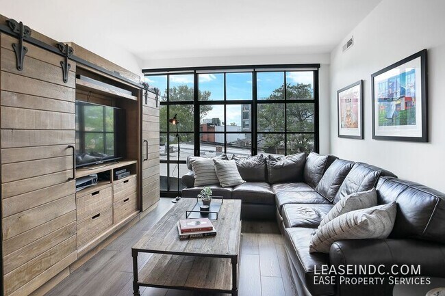 Foto del edificio - 2030 8th St NW