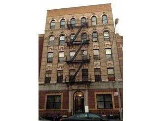 Primary Photo - 250 N 6th St