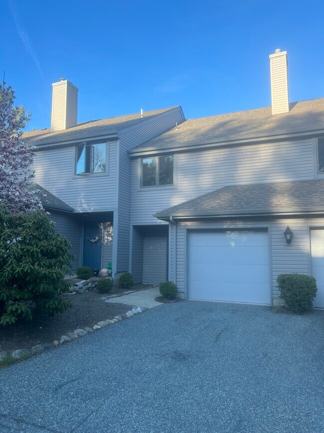 Foto del edificio - 149 Dickinson Ln