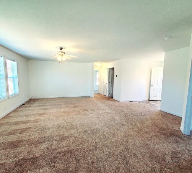 Building Photo - 9269 Windjammer Dr