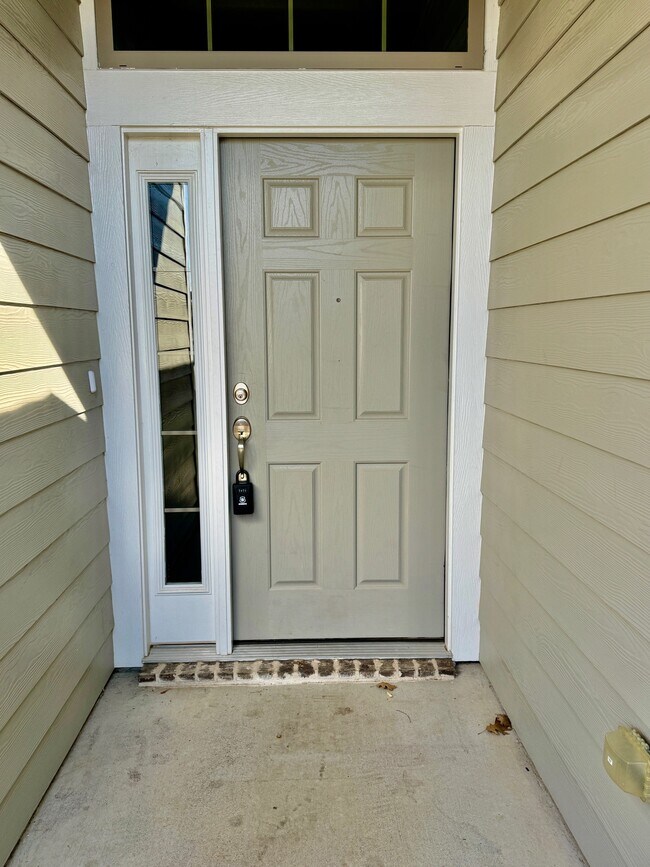 Building Photo - 7308 Rosado Dr