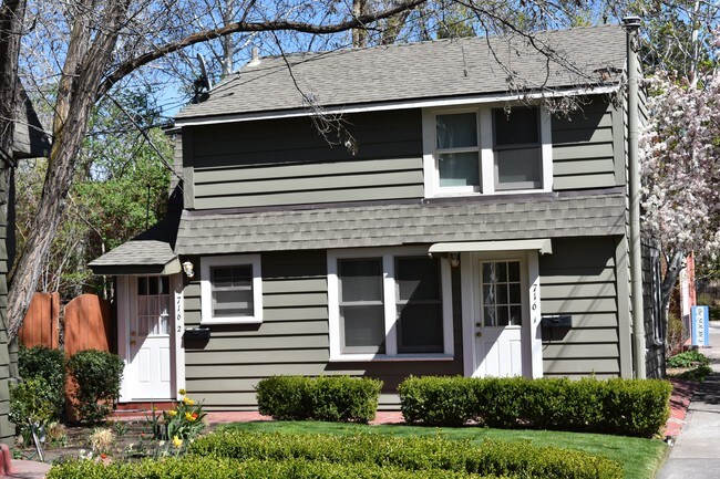 Building Photo - 720-728 NW Georgia Ave
