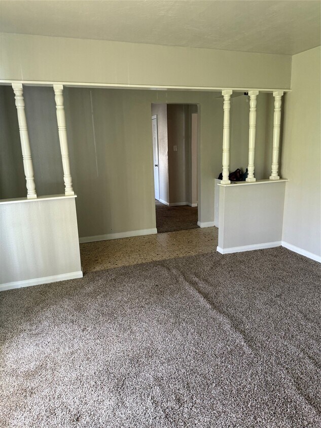 Foto del edificio - 3203 Cliffdale St