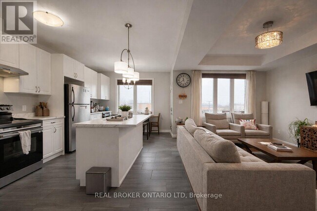 Photo du bâtiment - 1744 Finley Cres