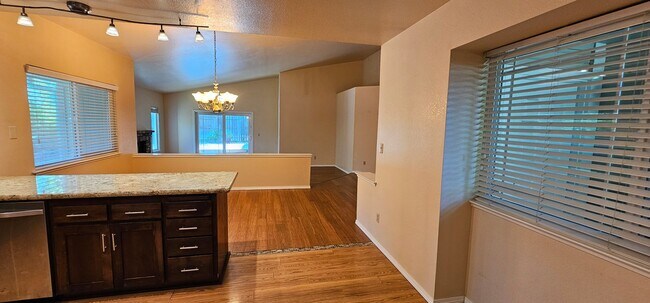 Building Photo - 3083 Funston Dr