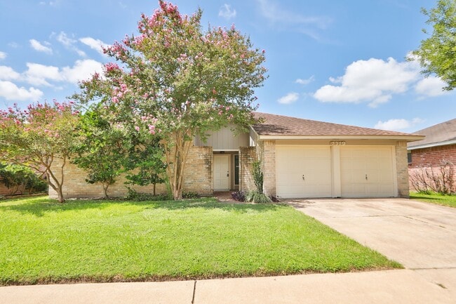Foto del edificio - 7319 Dew Mist Ln