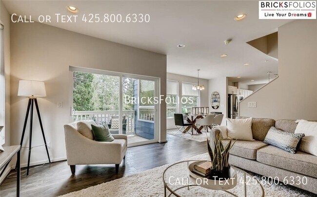 Building Photo - Ready to Experience Luxurious Living in Ly...