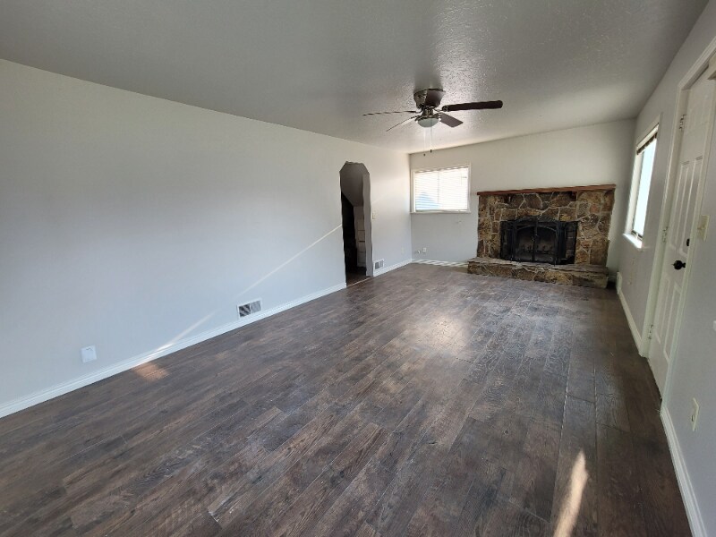 Foto principal - 549 15th St