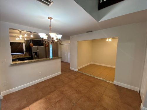 Foto del edificio - 9854 NW 2nd Ct