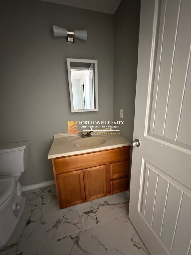 Foto del edificio - 2632-2634 N 29th Pl