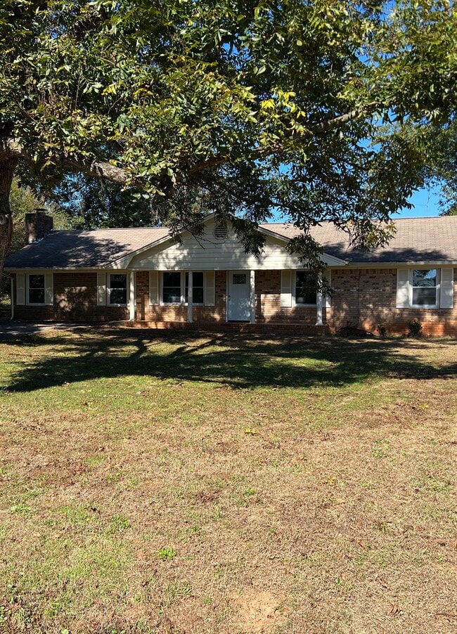 Photo - 3751 Robinson Dr House