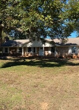 Building Photo - 3751 Robinson Dr