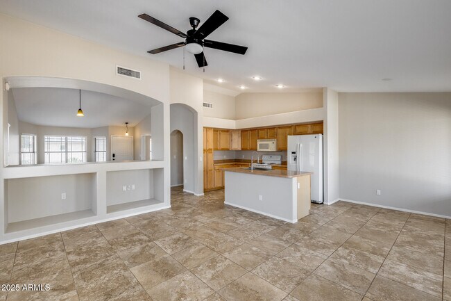Foto del edificio - 19108 N 65th Ave