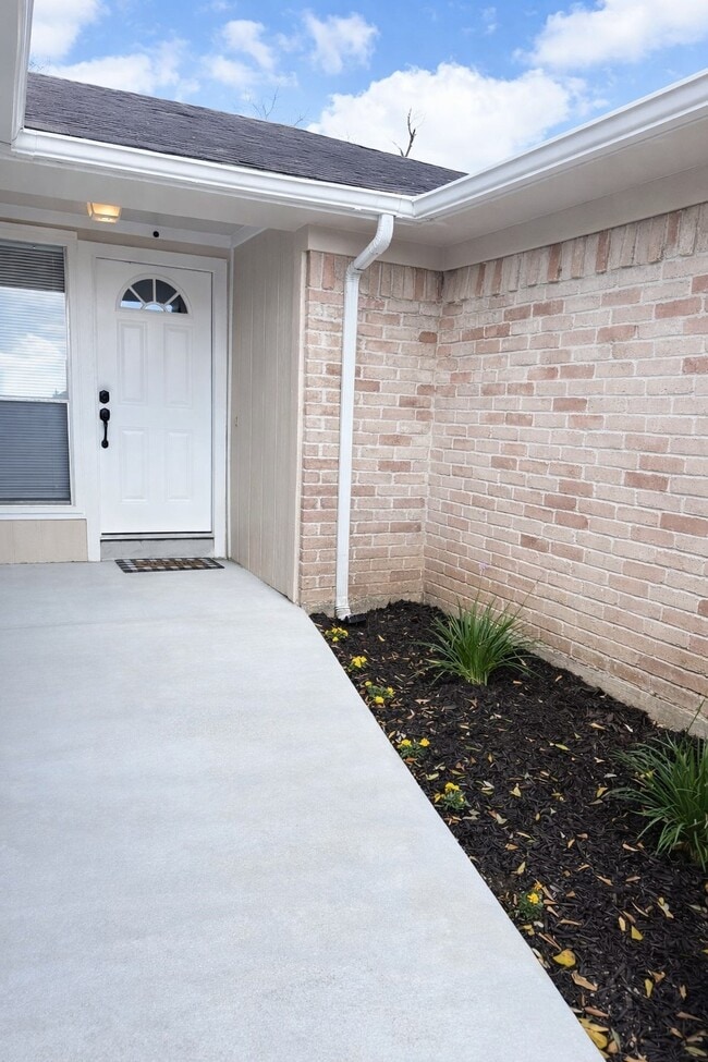 Building Photo - 408 Bay Ridge Dr