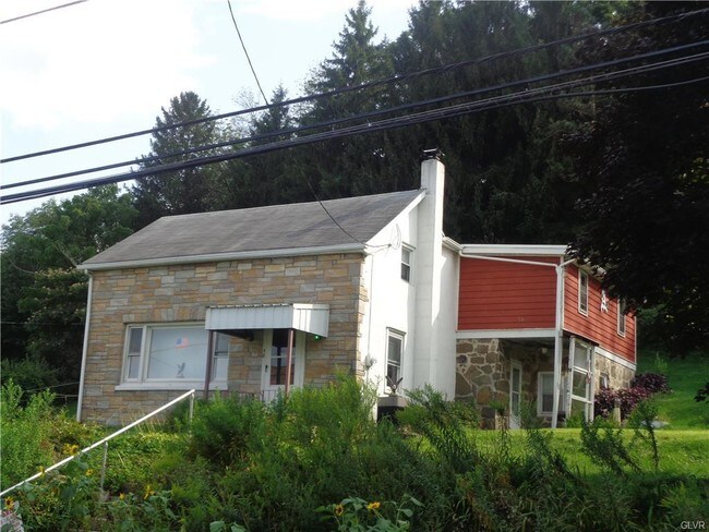 Building Photo - 58 Penn St