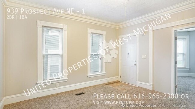 Foto del edificio - 939 Prospect Ave NE