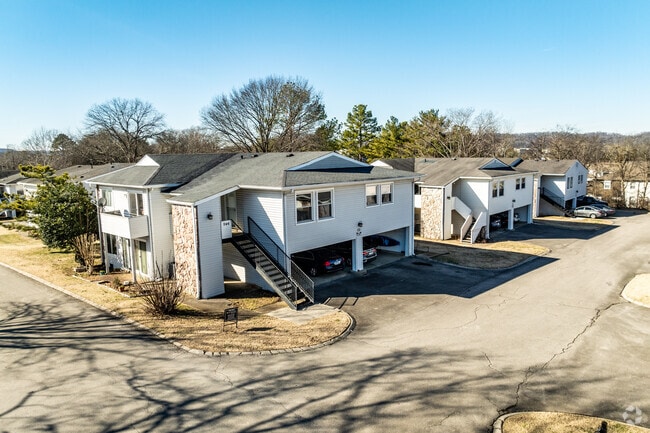 Building Photo - Creekside Meadows