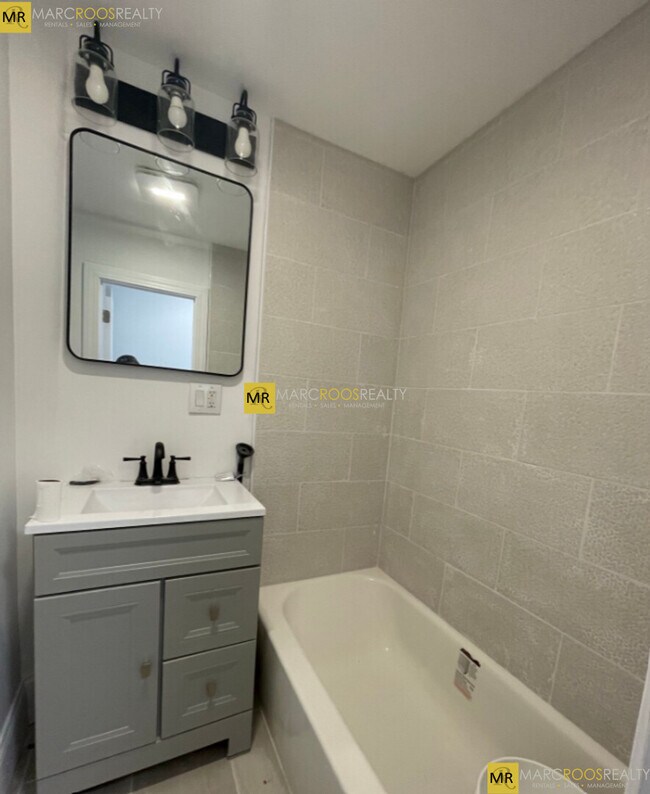 Foto del edificio - 113 Orleans St