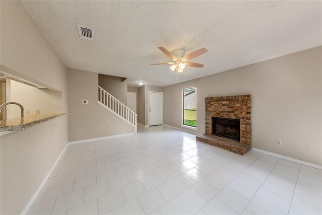 Foto del edificio - 2608 Gwendolyn Ln