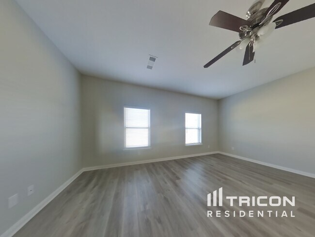 Building Photo - 5300 Persimmon Drive Denton TX