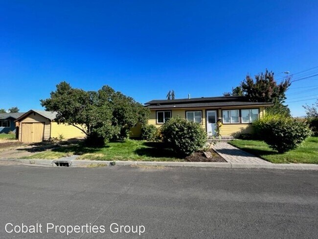 Building Photo - 4 br, 1.5 bath House - 107 NW Cedar Ave