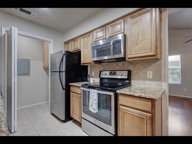 Building Photo - 5714 Cedar Creek Dr