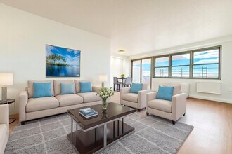 Building Photo - 880 Boynton Ave