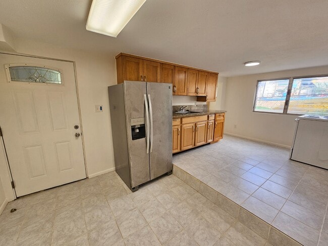 Building Photo - 1 Bed 1 Bath Apartment. No parking