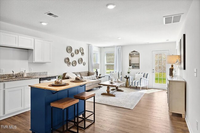 Building Photo - Charming 3-Bedroom Single-Family Home with Modern Comforts in Johnson City
