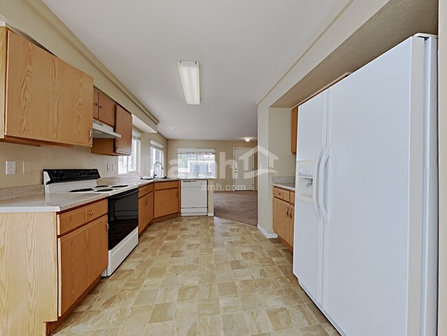 Building Photo - 21450 E 46th Ave