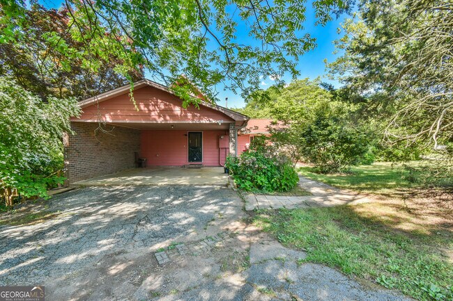 Building Photo - 935 Powderbag Creek Rd