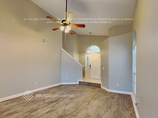 Foto del edificio - 10592 Satinwood Cir