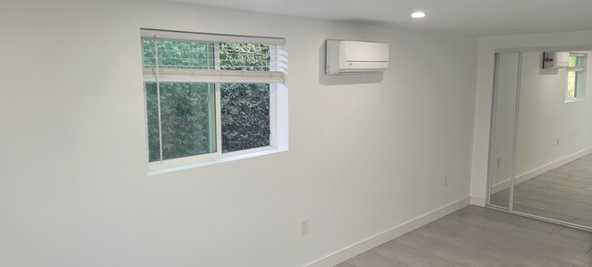 Foto del edificio - 16029 Chase St