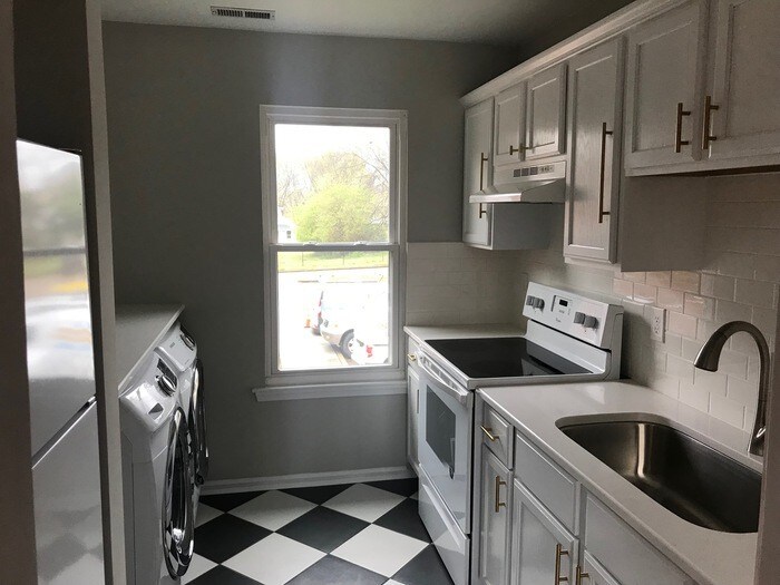 Foto principal - 581 E Lenoir St
