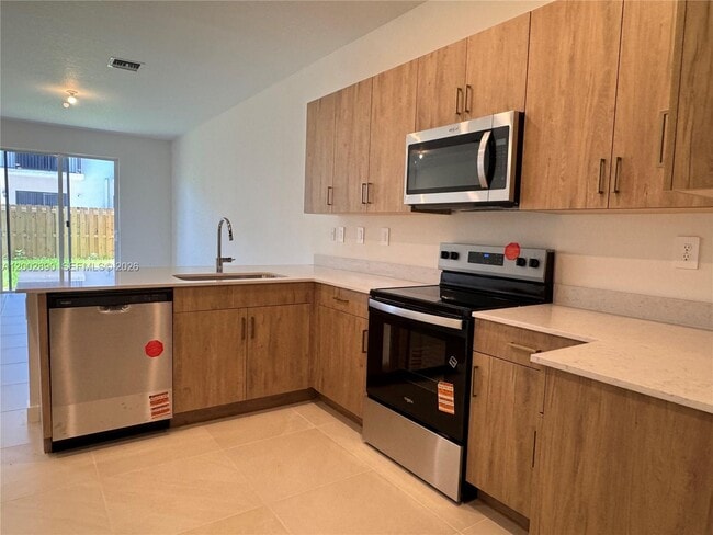 Foto del edificio - 178 NE 14th St