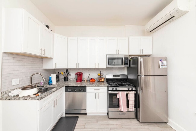 Foto del edificio - 1722 N Mohawk St