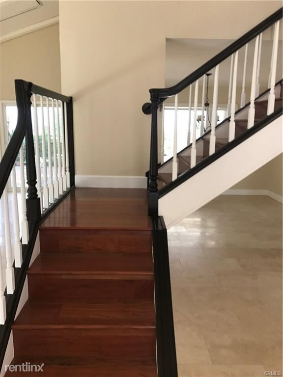 Building Photo - 10715 Quadrille Pl