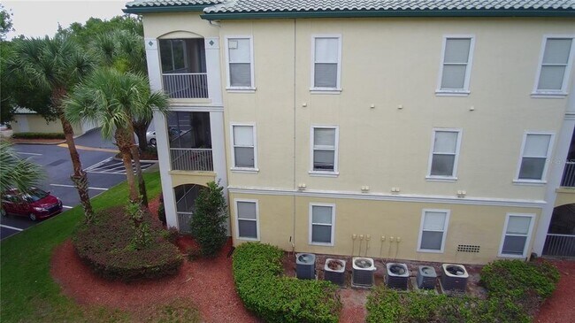 Foto del edificio - 8925 Legacy Ct