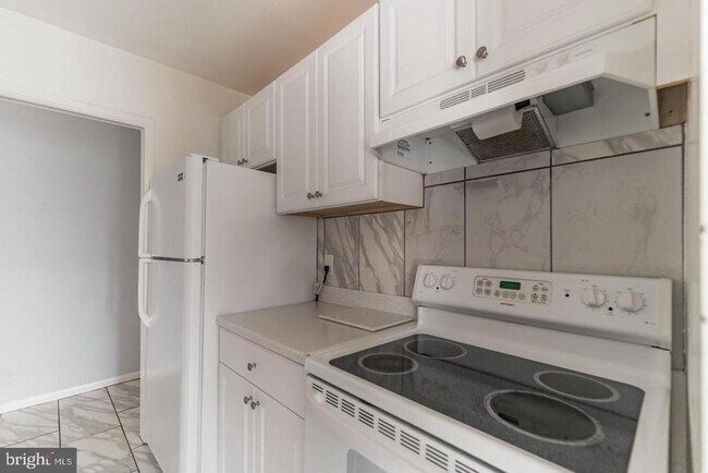 Foto del edificio - 7587 Margate Ct