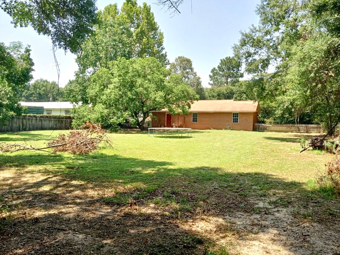 Foto principal - 2476 Kingston Rd
