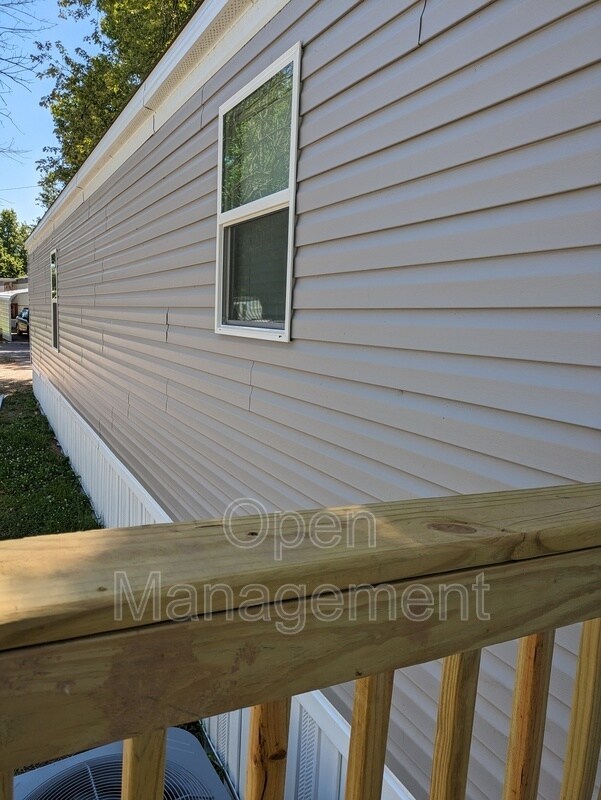 Foto del edificio - 4950 W Farm Rd 156