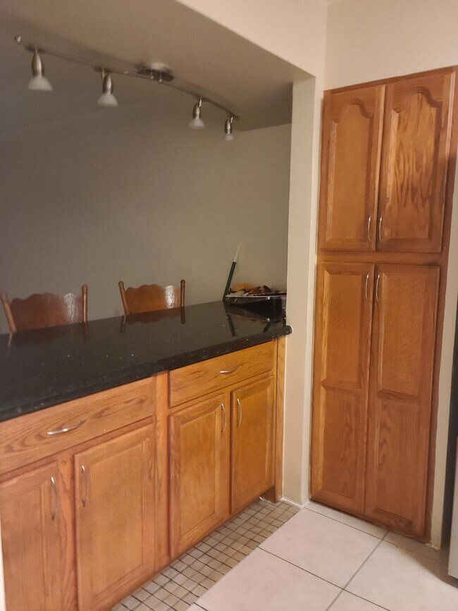 Foto del edificio - 2977 Riverside Dr