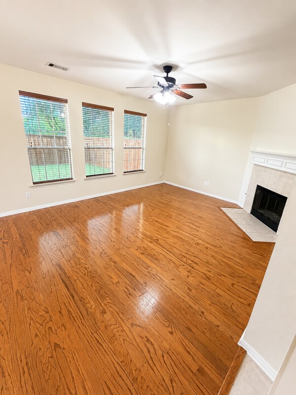 Foto del edificio - 5000 Crossvine Ln