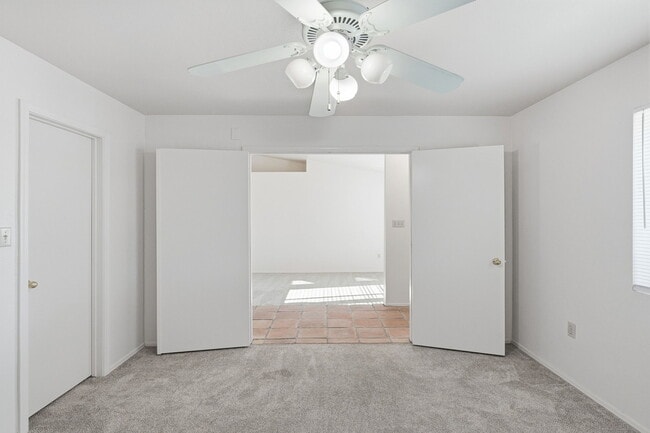 Foto del edificio - 7016 E Menlo St