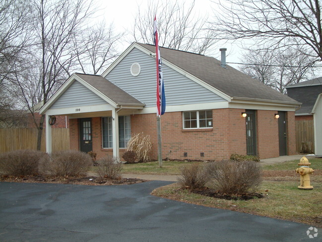 Leasing Office - River Pointe Apartments