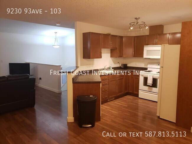 Building Photo - 9230 93 Ave